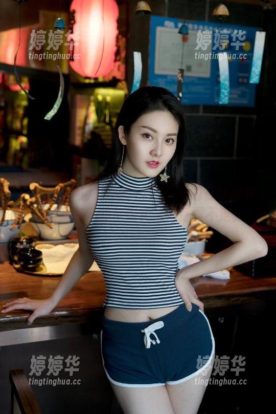 殊不知17吃瓜网的在线内容，让我在八卦与现实之间摇摆不定。