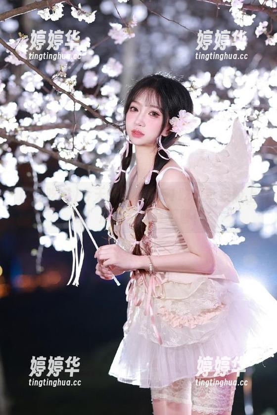 51吃瓜 今天的重点:51吃瓜苹果版上线!瓜田里寸草不留!