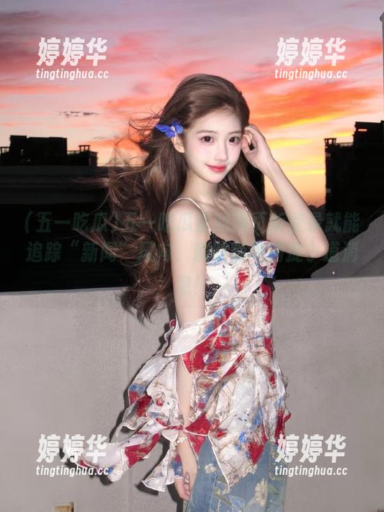 五一吃瓜 五一吃瓜官网网页版登录就能追踪“新闻”风向,随时随地捕捉小道消息!