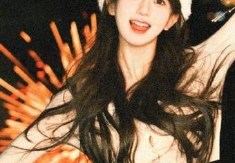 吾爱91吃瓜网苹果版，瓜汁四溅，手机清洁剂准备好了吗？