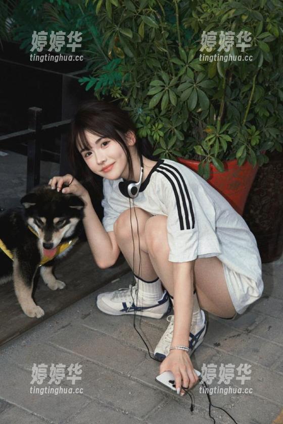 海角吃瓜 听说海角吃瓜app有黑料特供,今晚你愿意来一份吗?