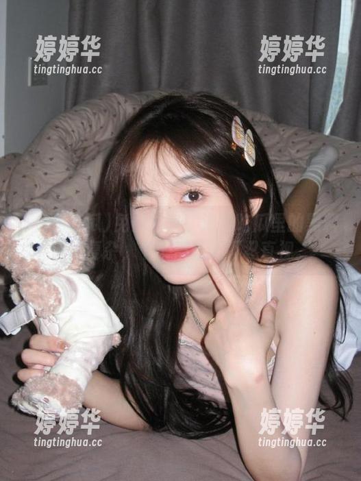 海角吃瓜 免费发车!海角吃瓜里的黑料错综复杂,个个都让人不忍直视。