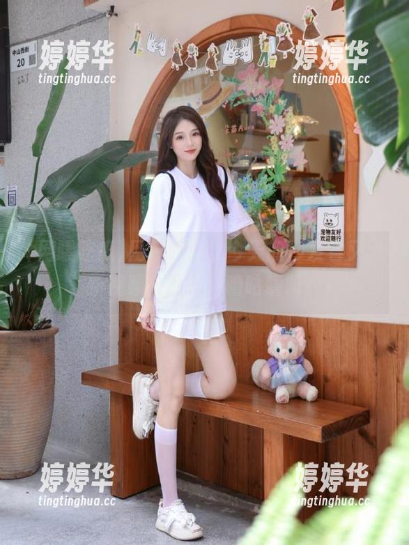 网曝吃瓜 网曝吃瓜,今天的沙发君又出新视频,肚子咕噜咕噜叫!