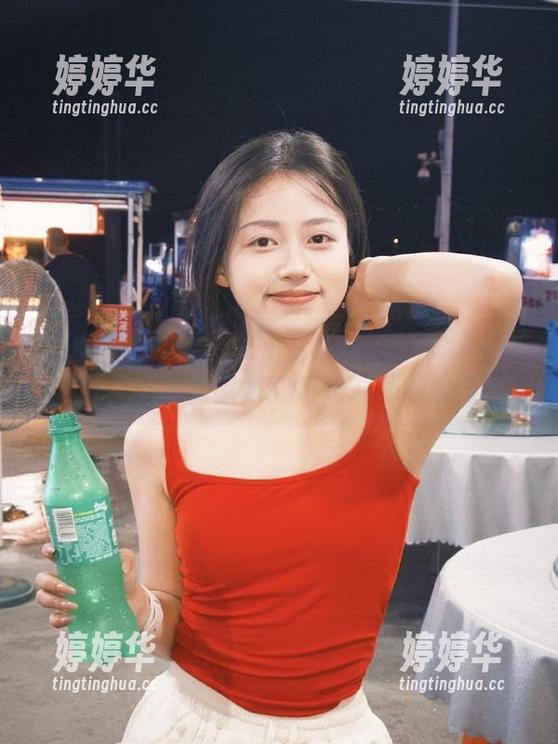 黑料不打烊·在线速报24小时，瓜田里散发的都是八卦的香气